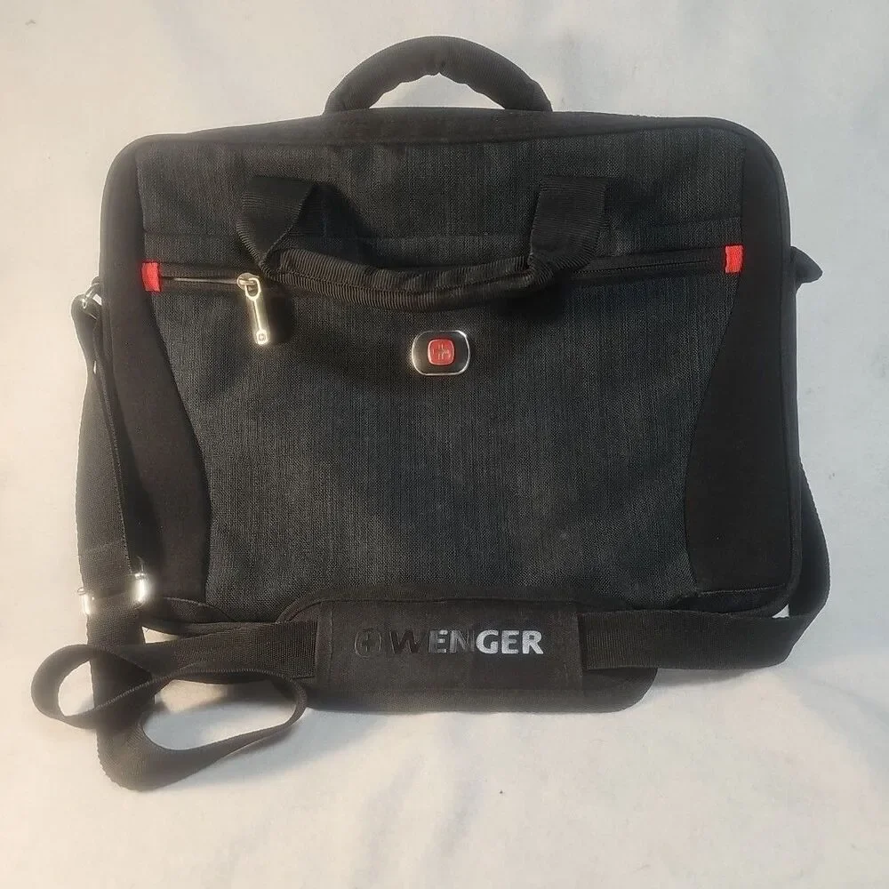 Wenger Swiss Army Laptop Computer Case Shoulder Bag Messenger Bag CarryOn Black